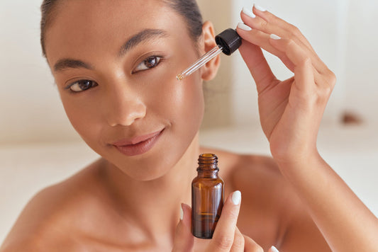 Niacinamide et lait de chamelle : l’alliance parfaite pour une peau lumineuse